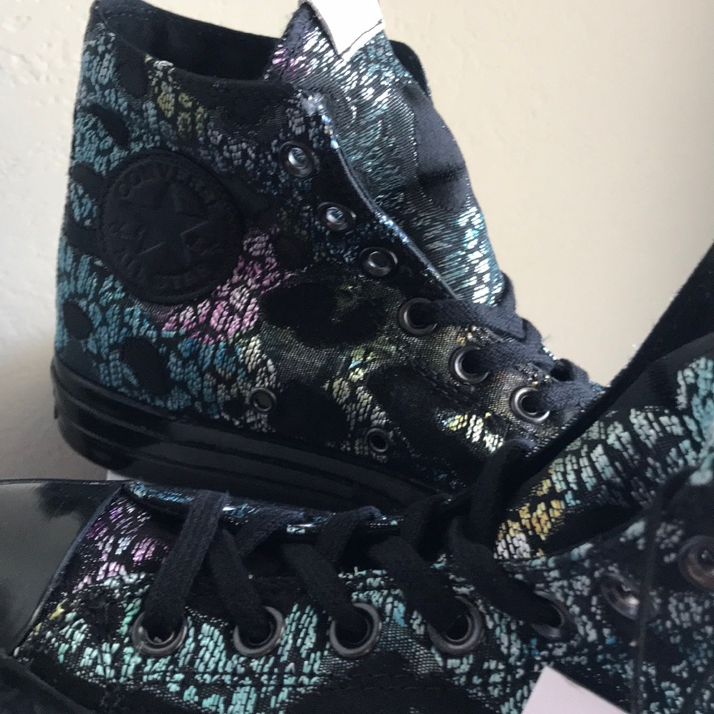 CONVERSE CHUCK TAYLOR WOMENS HI TOPS SHOES - Picture 5 of 8